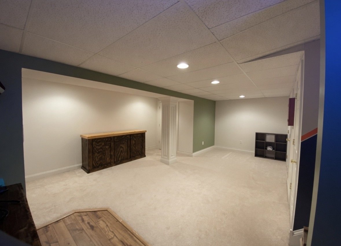 Open basement room before the sports bar renovation